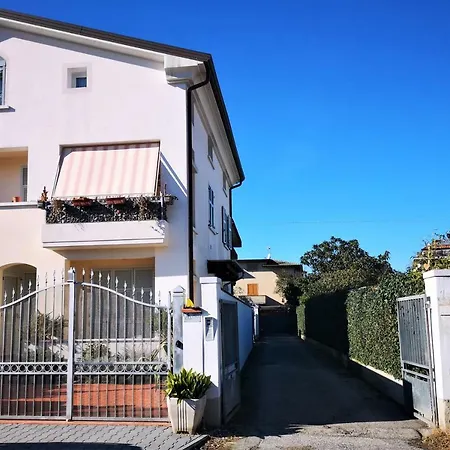 Vivi La Versilia E Le 5 Terre Apartment *